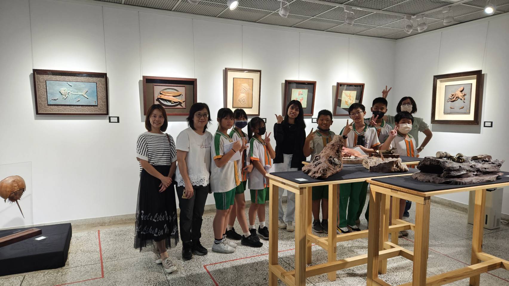 黃媽慶木雕六十 - 生物造型創作+乙巳年生活影像紀錄