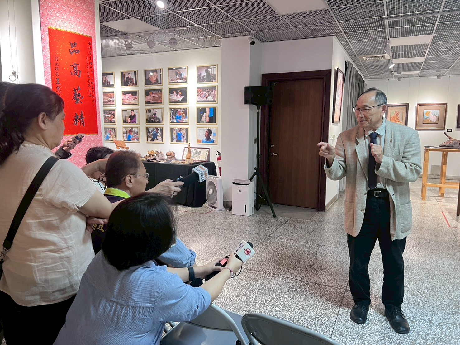 黃媽慶木雕六十 - 生物造型創作+乙巳年生活影像紀錄