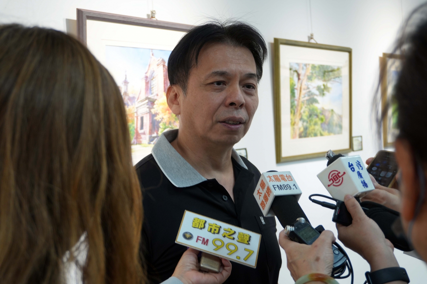 國聲電台 三五藝廊07回展《悠行漫步》曾培育風景水彩個展